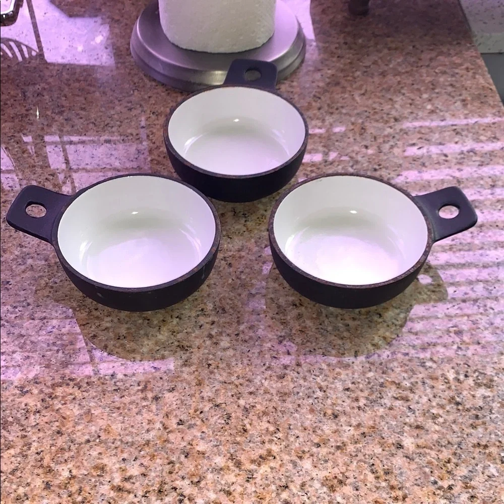 Vintage Black and White Cast Iron Mini Skillet /Ramikin Set of 3 by Nissen M4322